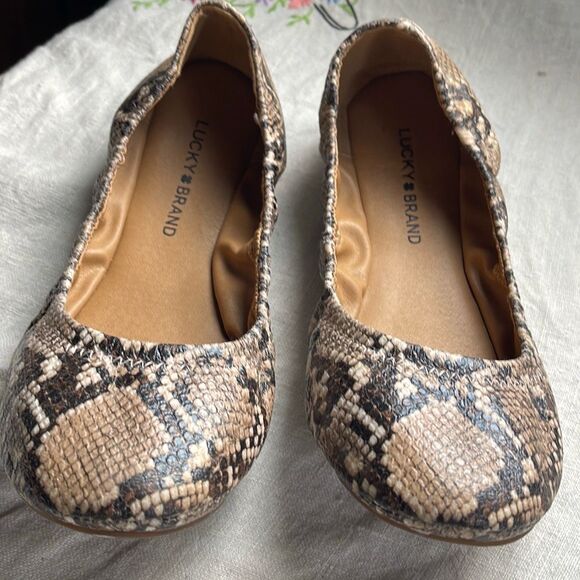 Lucky Brand size 9M reptile print ballet flats. - Picture 2 of 10